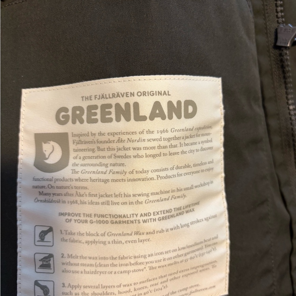Fjallraven Greenland Jacket for Men. Color- Dark Forest. Like new. - Picture 3 of 5